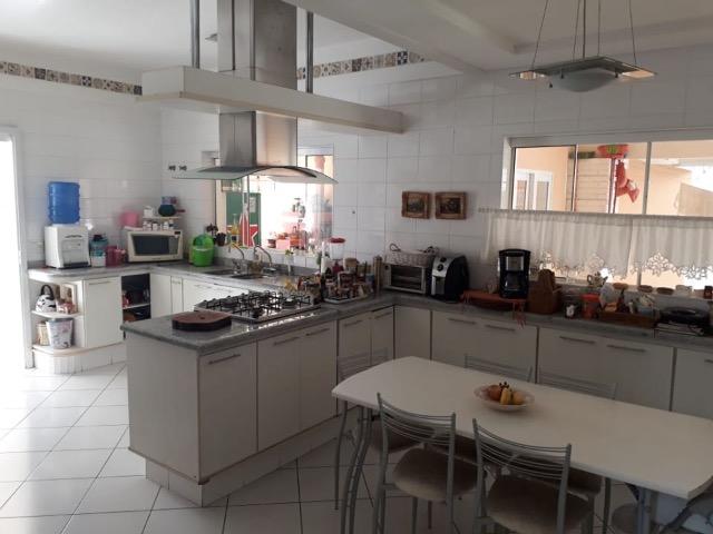 Maravilhosa mansão no Pinheirinho com 5 suítes - Piscina e Área Gourmet - 602m2 - Foto 4