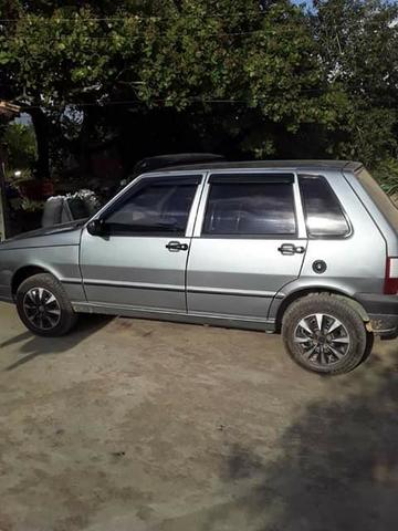 Fiat uno 4 portas