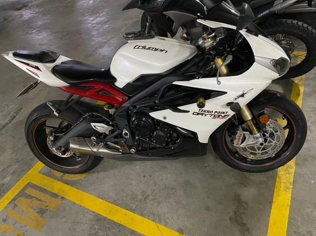 TRIUMPH DAYTONA 675R ÚNICO DONO MAIS NOVA DO BRASIL PARTICULAR 2014Z