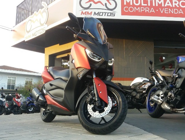 YAMAHA XMAX 2021 C/ APENAS 1.260 KM  ÚNICO DONO, MANUAL, CHAVE RESERVA 
