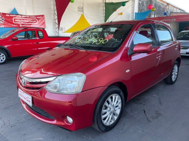 TOYOTA ETIOS XLS 1.5 MANUAL 2013