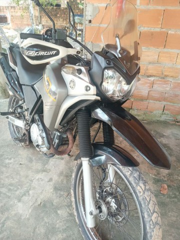 MOTOCICLETA YAMAHA