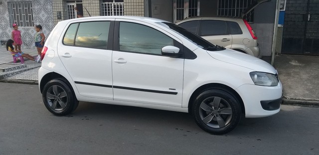 FOX TREND 1.6 2014 COMPLETO SUPER CONSERVADO