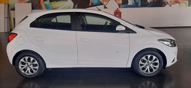 CHEVROLET ONIX 1.4 MPFI ACTIV 8V FLEX 4P MANUAL