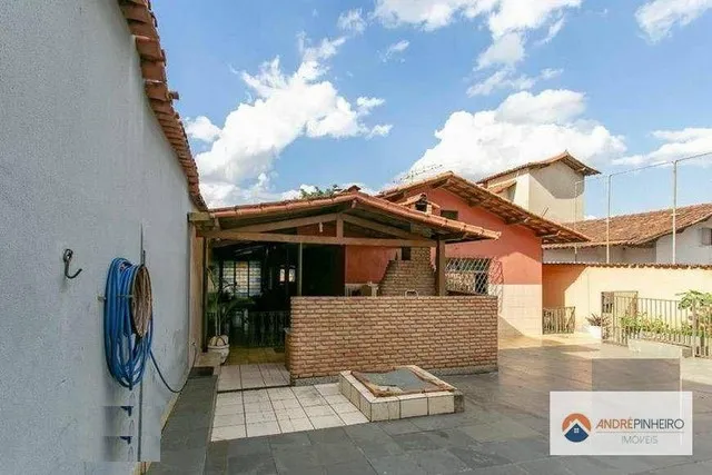 Casa com 4 quartos sendo 01 com suite à venda, 316 m² por R$ 1.620.000 - Itapoã - Belo Hor