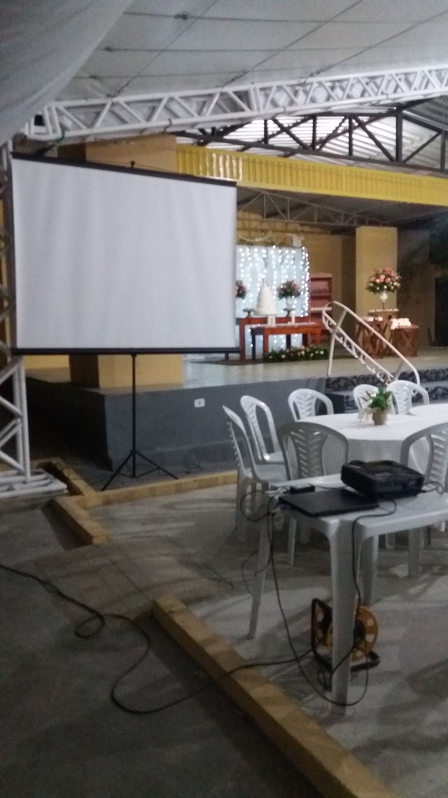 Data show,tela e caixa de som (locação) - Foto 4