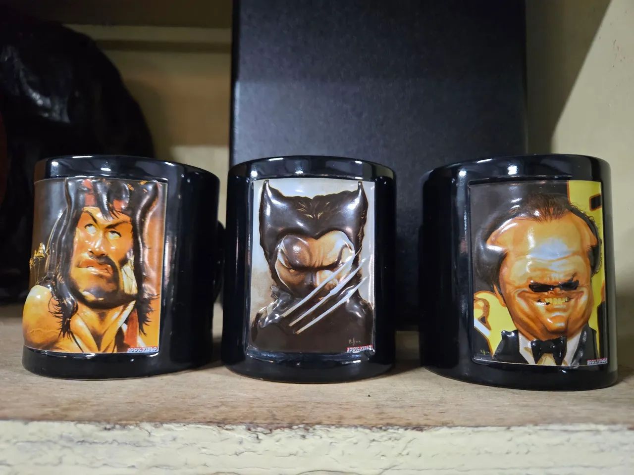 Canecas com caricaturas de personagens (são 3) únicas,.l