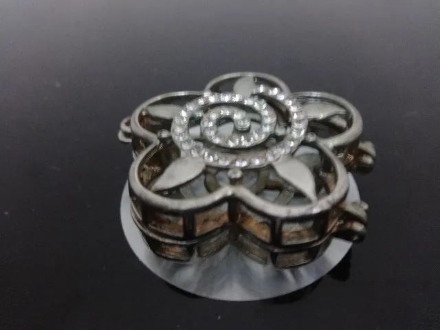 Medalhao porta objetos Anos 80 - Foto 2