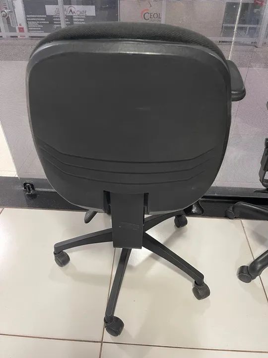 Cadeira giratória - Foto 2