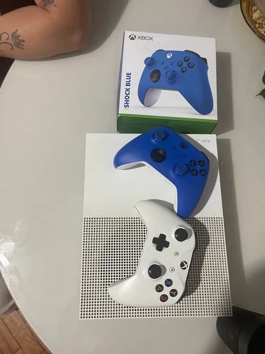 Controle Xbox Series X/S - Shock Blue e Branco - Foto 3