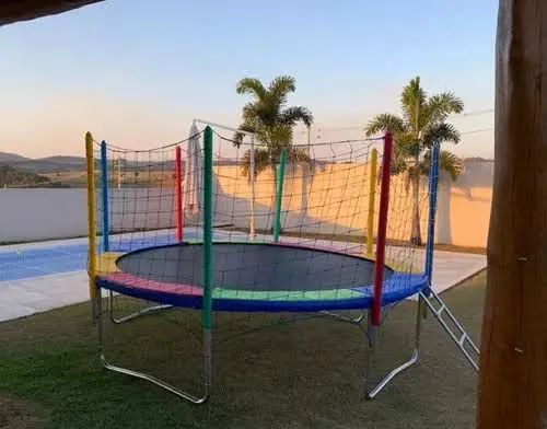 Aluguel de cama elastica pula pula 