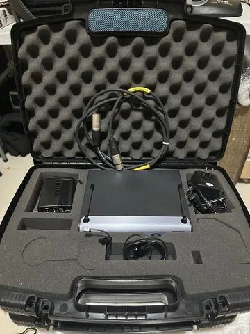 Sistema de microfone SHURE wireless ut4-tg, ut1-tg e lapela SHURE 93