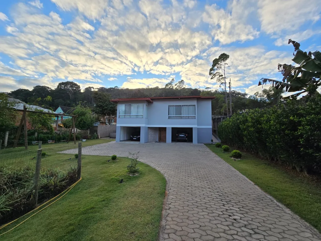 Casa tipo chácara em SantaTeresa E.S.