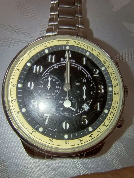 Relógio BULOVA Cronógrafo importado excelente estado  - Foto 2