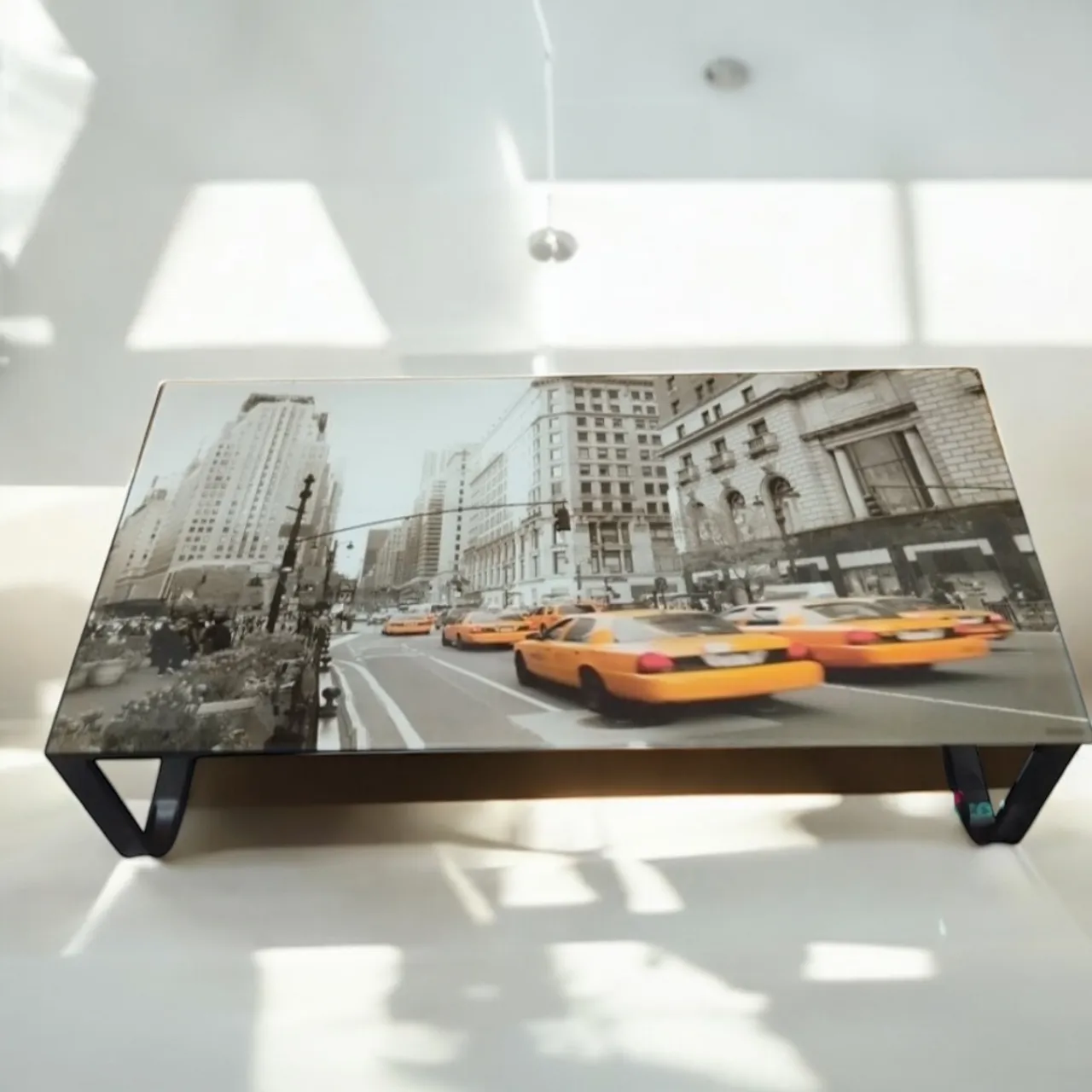 Mesa de centro com design moderno e imagem de Nova York