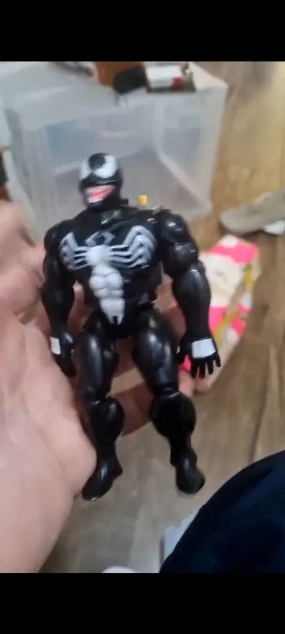 Boneco Venom Articulado - Colecionador