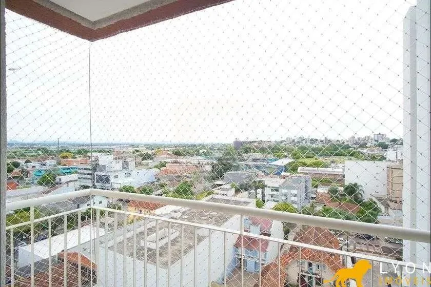 Apartamento Padrão com sacada e churrasqueira.