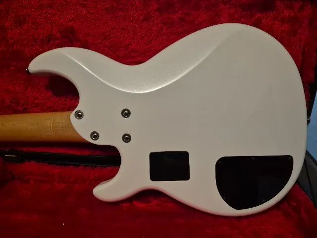 Baixo Yamaha BB615 5c Branco Ativo - Foto 2