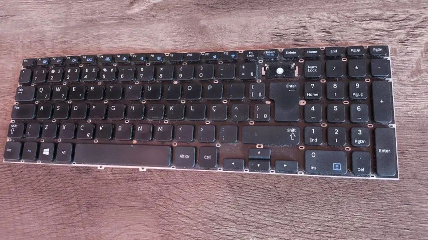 Teclado e auto falante notebook Samsung NP270E5J