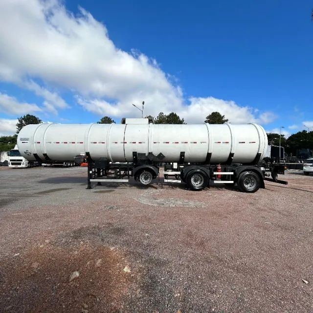 Carreta Tanque RANDON Vanderleia 43mil Litros - Foto 7