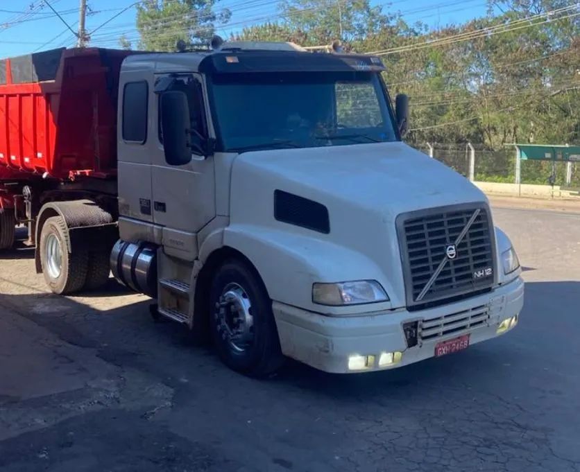 VOLVO NH 2001/01 4X2 
