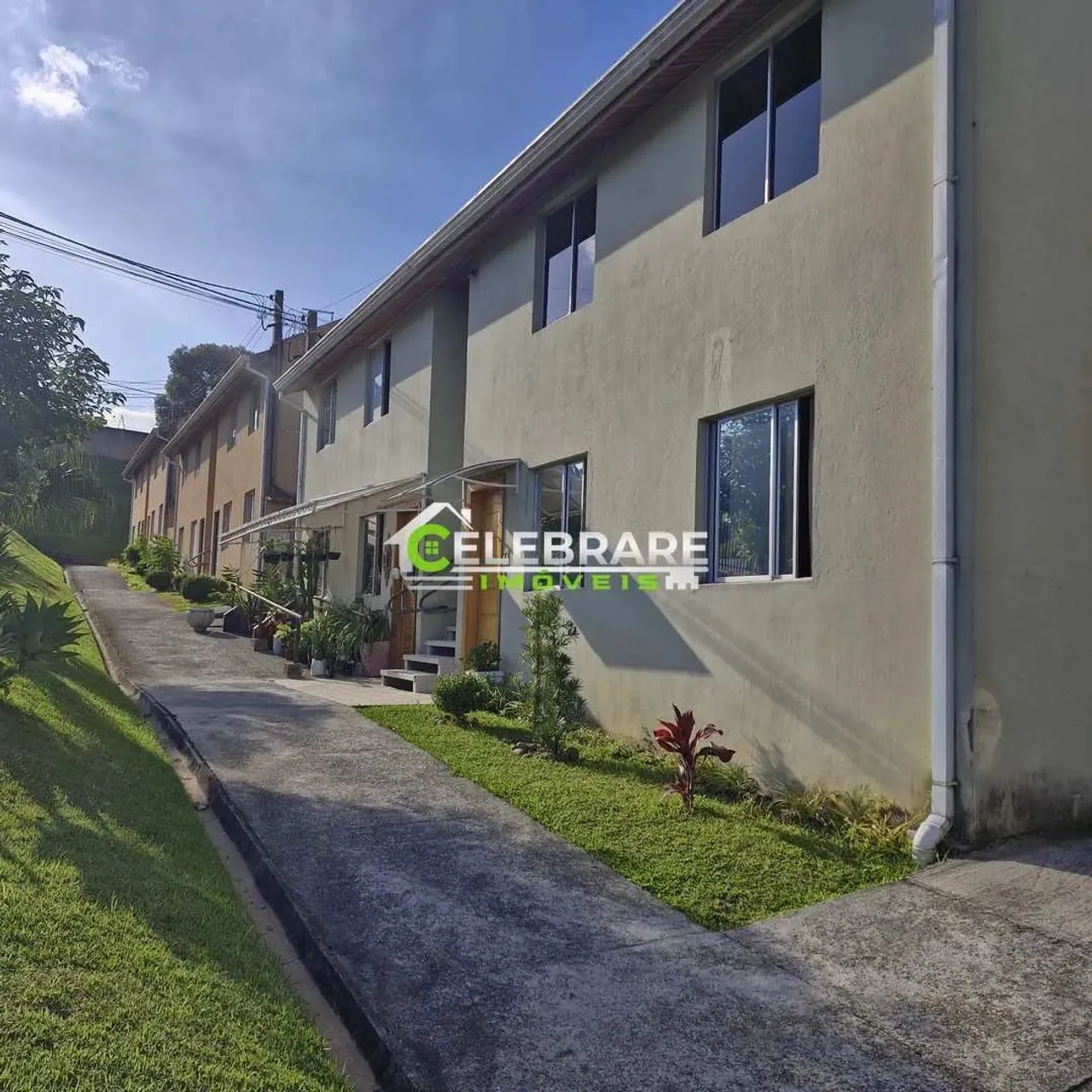 APTO SANTA CÂNDIDA,02 QTOS,GARAGEM,PORT. 24H,PRÓX. PARQUE ATUBA