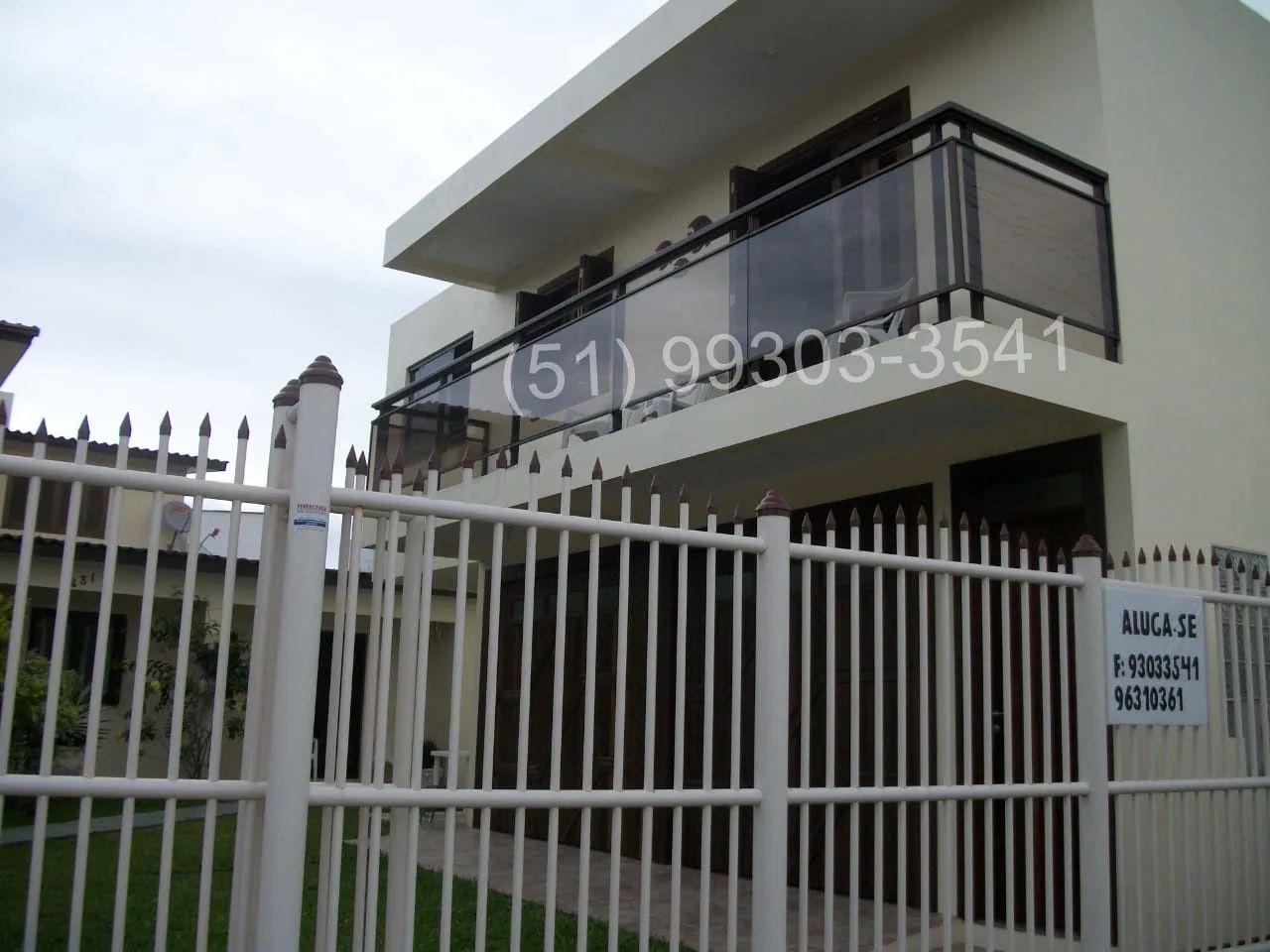 Alugo casa em Torres 