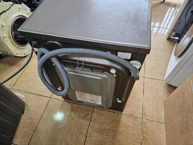 Lava e seca LG 11 KG com internet modelo CV 5011 cor inox - Foto 3