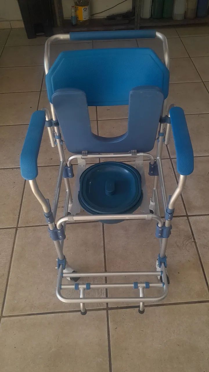 Cadeira de banho della MED  - Foto 6