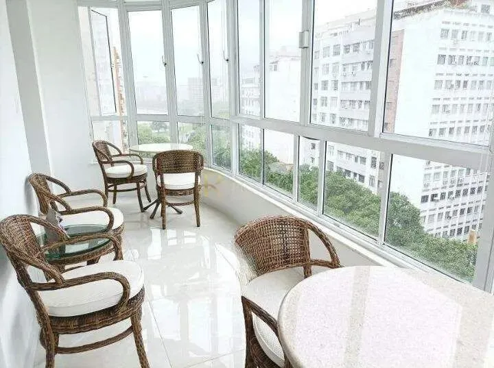 Apartamento Com e Quartos Sendo 1 Suíte 2 Banheiros e Com 1 Vaga - no Flamengo - Rio de Ja