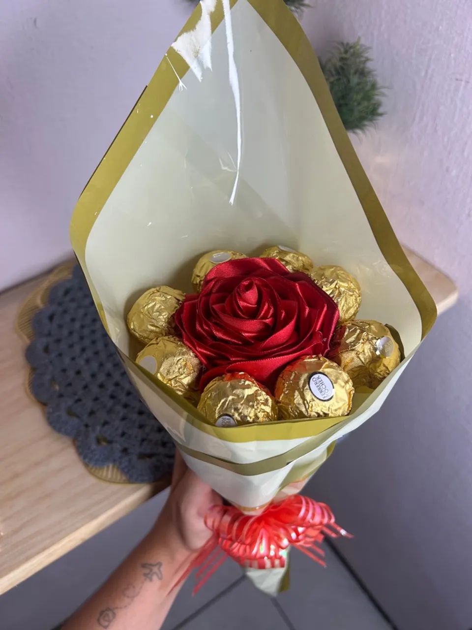 Buquê de Rosa com Ferrero Rocher