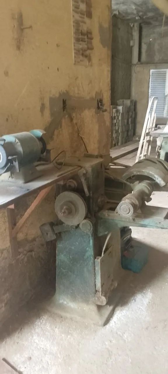 Máquinas e   tijolos  - Foto 5