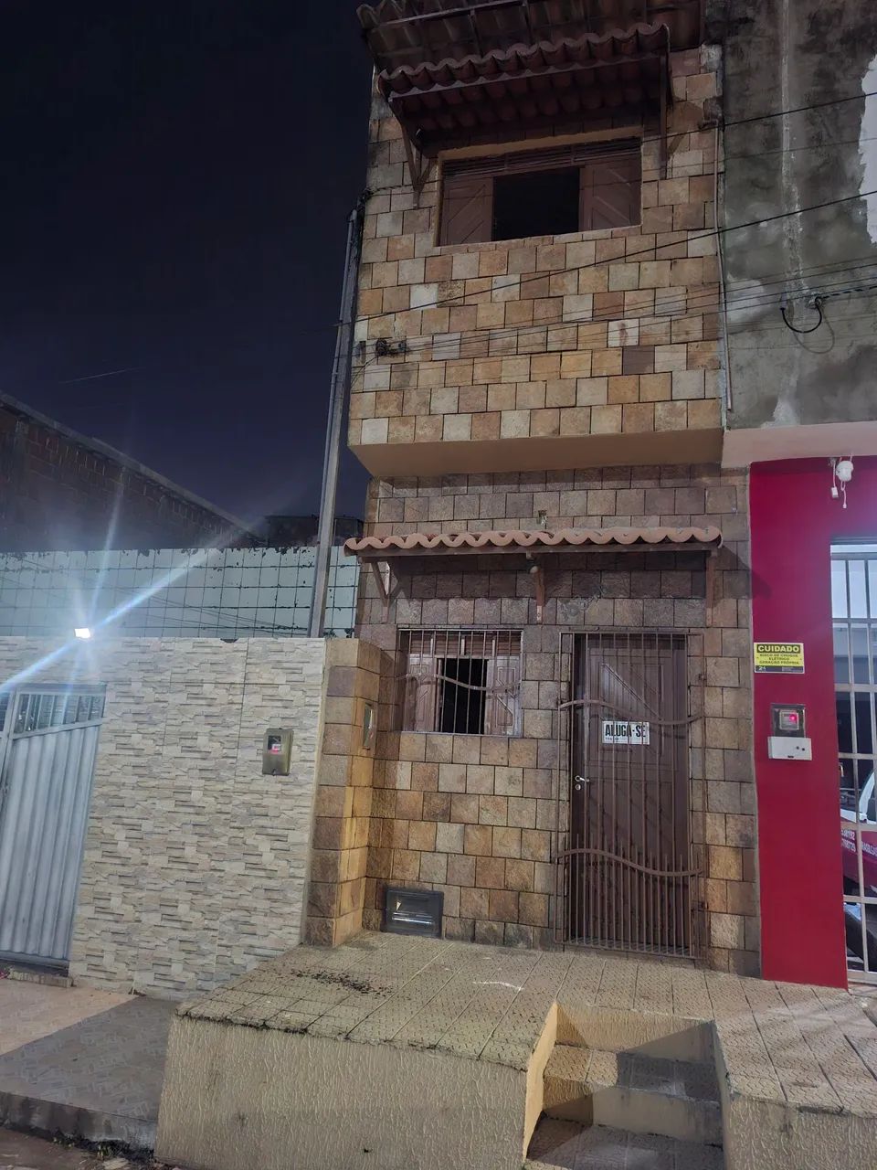Aluga-se casa nas Quintas