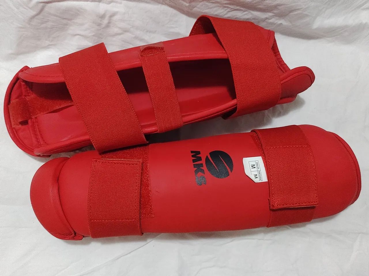 Caneleira de karatê com protetor de pé MKS competição  - Foto 4