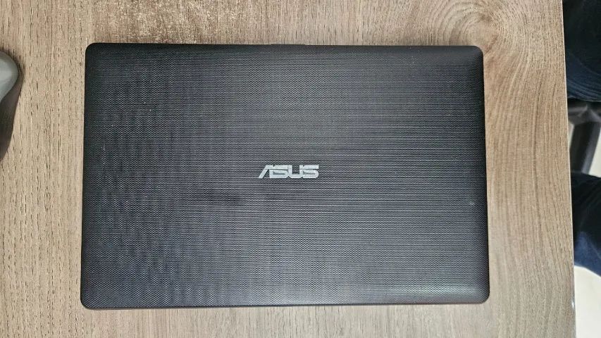 Notebook Asus X200m Intel Celeron / HD 512 / 2GB Ram / Tela 11,6