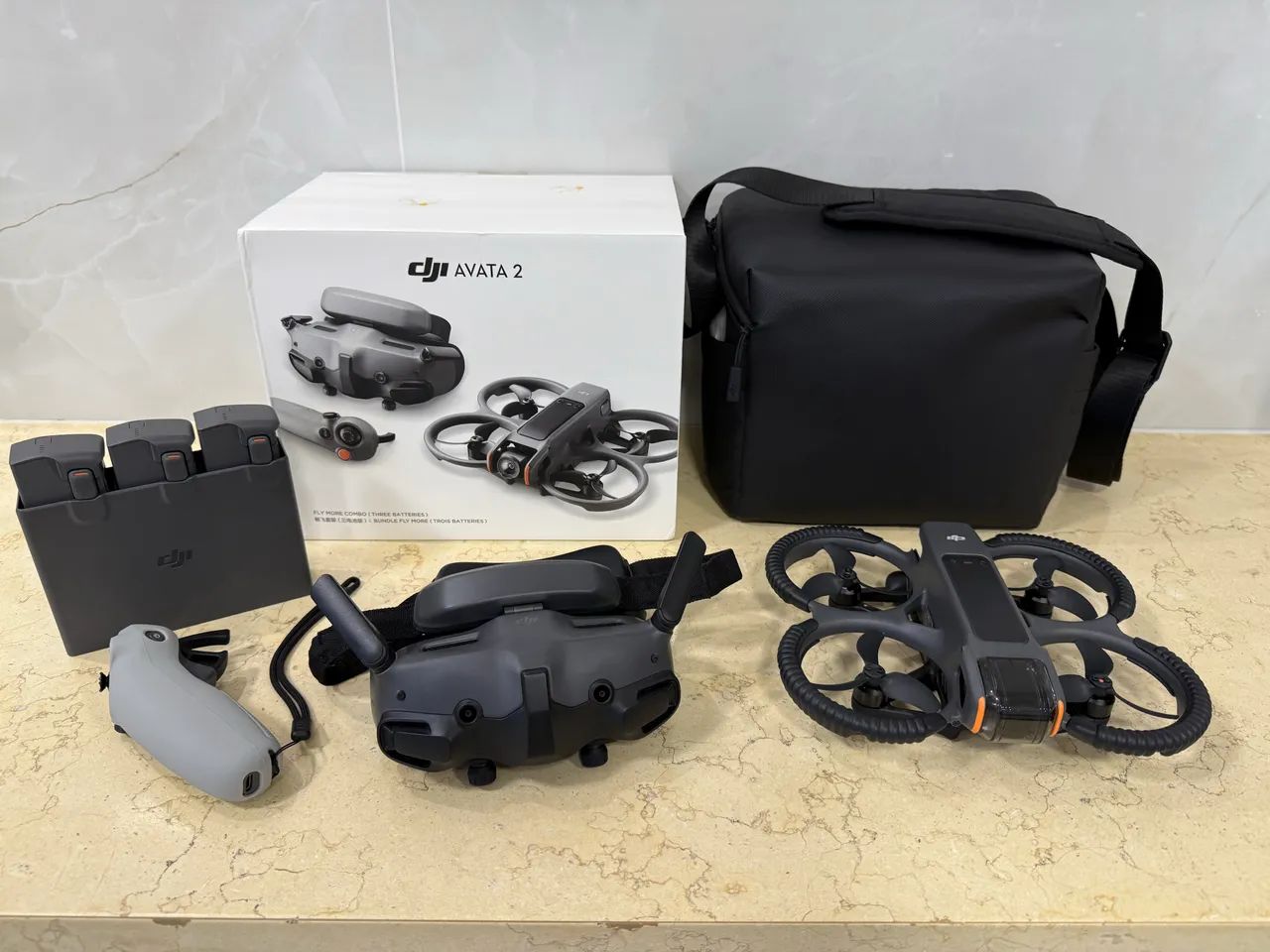 Drone DJI Avata 2 Combo Sem Marca de Uso Muito Novo  - Foto 2