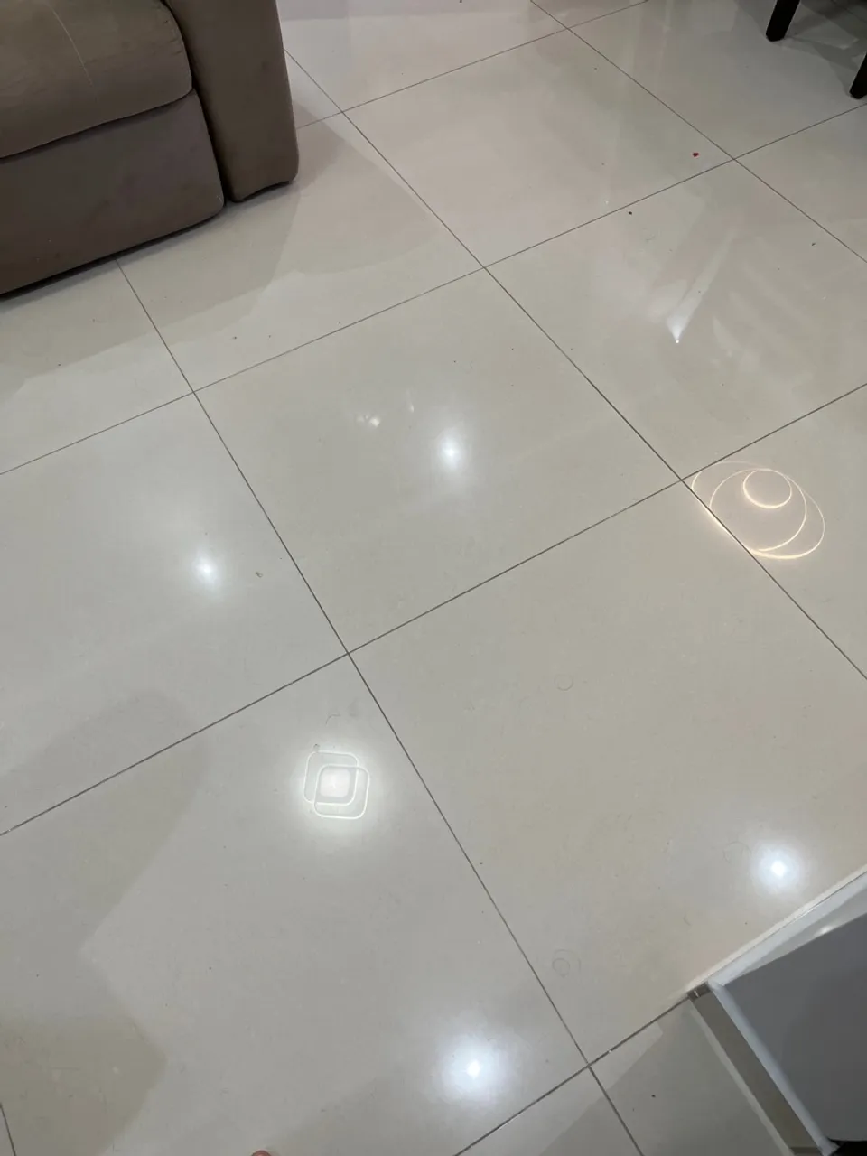 Piso de Porcelanato Claro