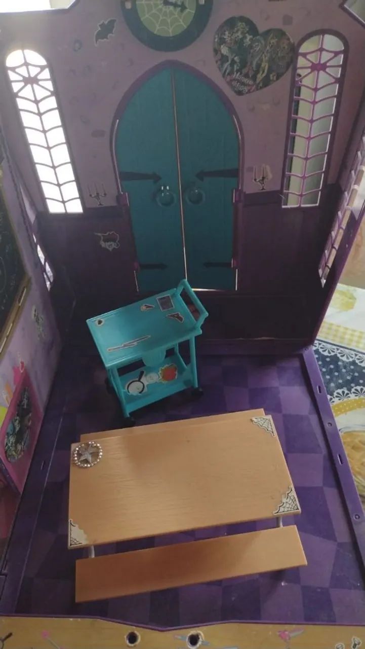 Escola Monster high  - Foto 2