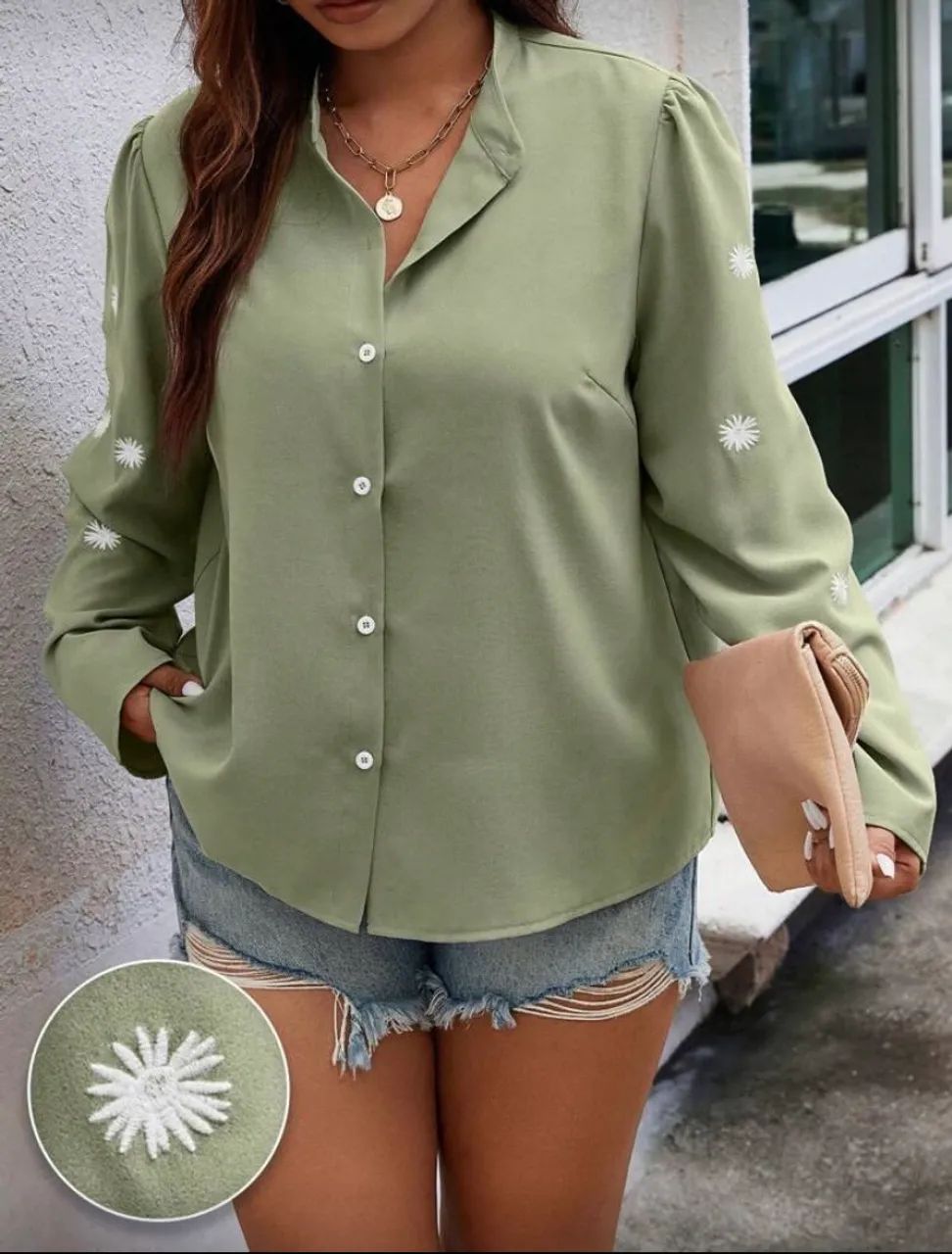 Camisa Shein com bordados  - Foto 4