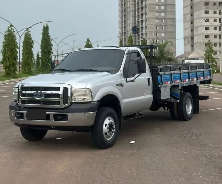 F4000 carroceria ano 2014 - Foto 2