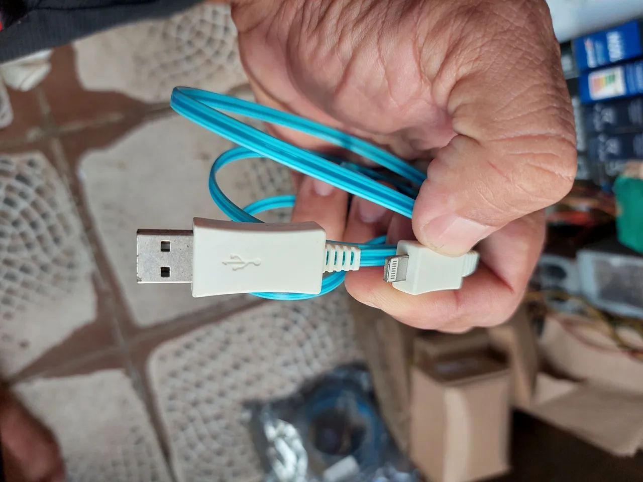 Cabos UsB Para Smartphones  e Celulares 