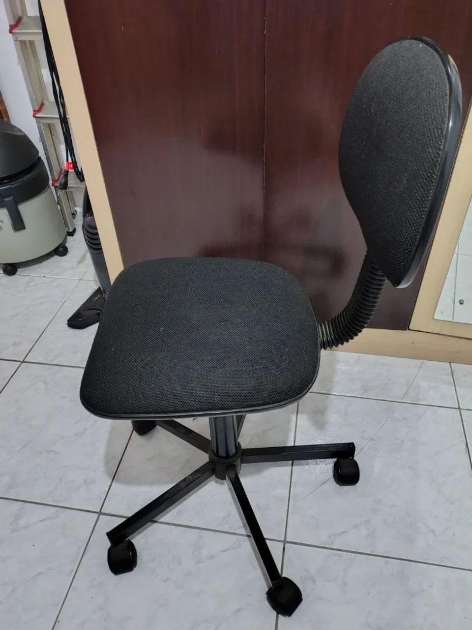 Cadeira de Escritório Giratória