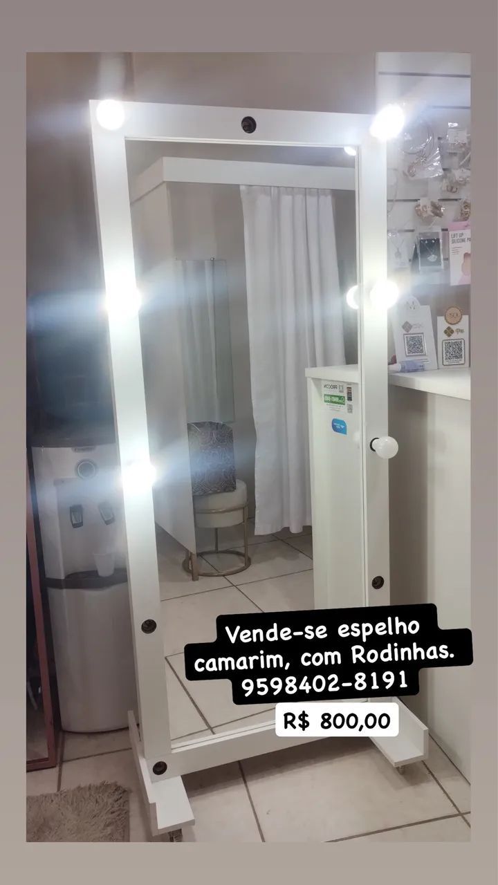 Mesa e espelho 64385927838465120