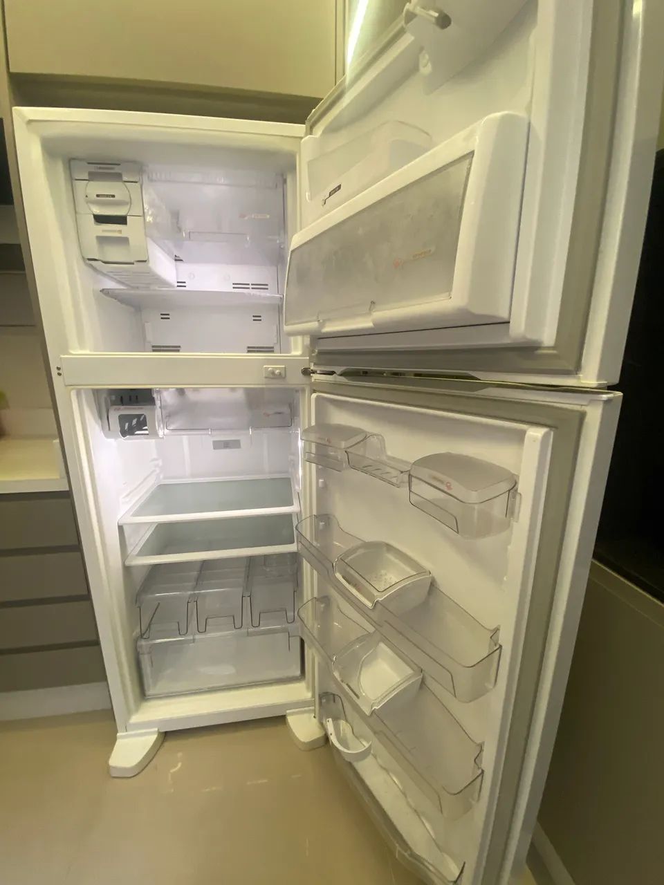 Geladeira Brastemp 429 litros no Cajuru  - Foto 2