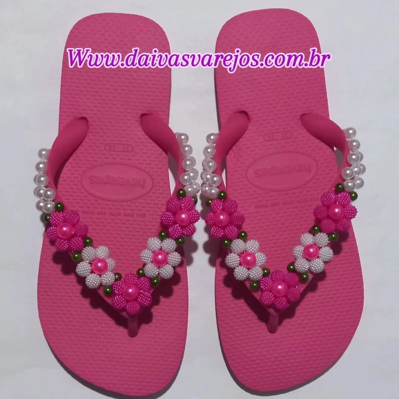 Chinelos havaianas top decorado  - Foto 2