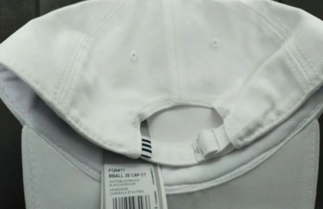 Boné Adidas Original Branco com Listras Pretas - Foto 4