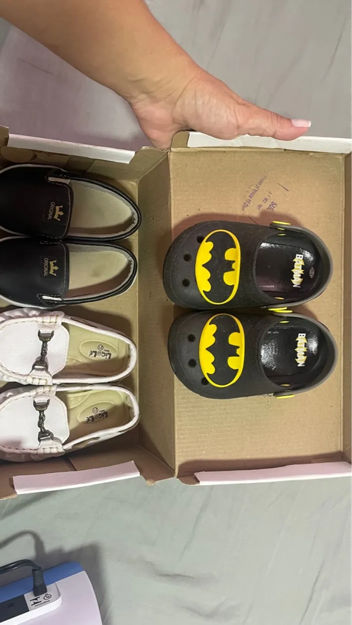 Kit de sapatos infantis: Batman e outros