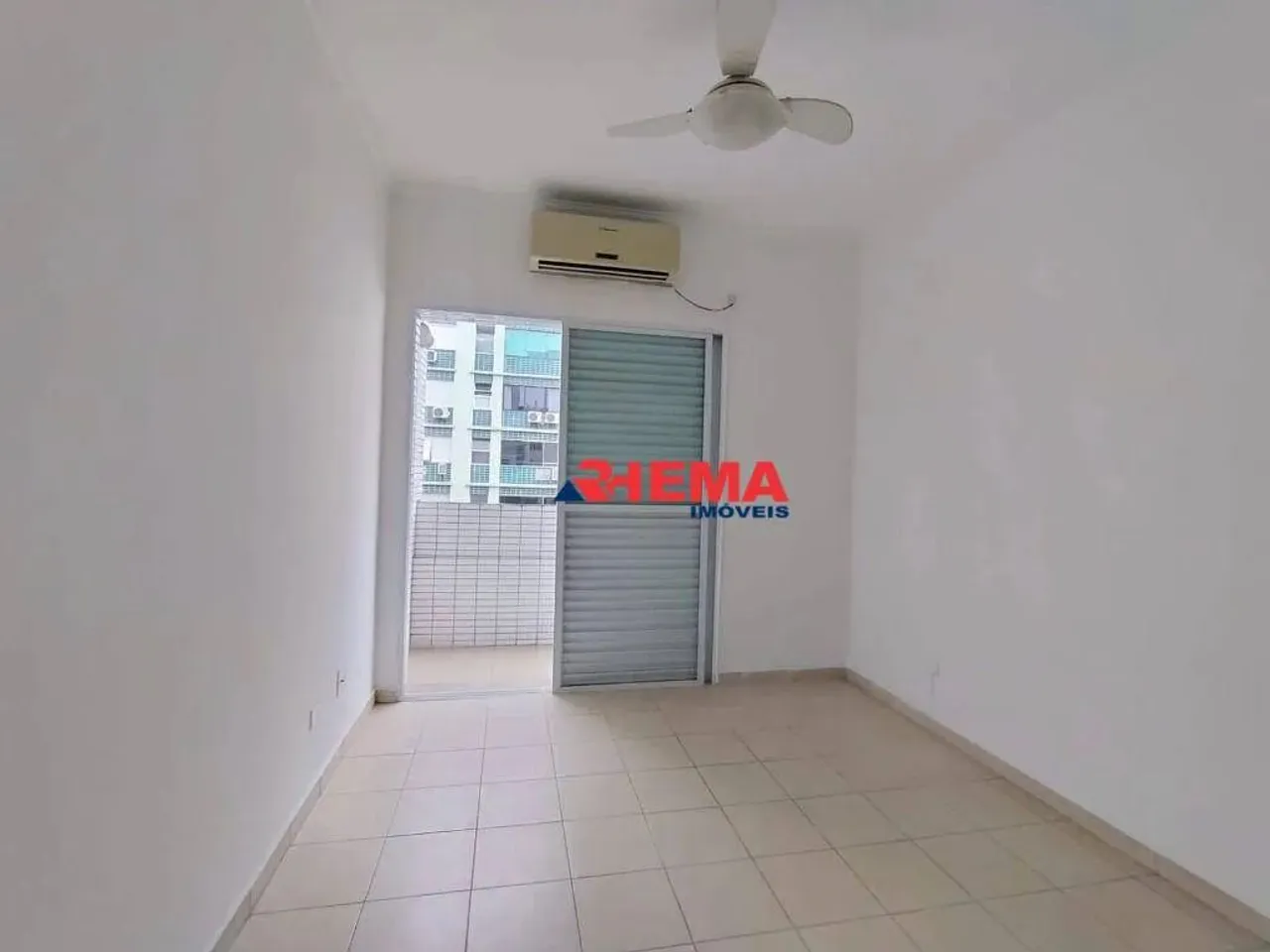 Sala Living dividido para alugar, 40 m² por R$ 3.300/mês - Gonzaga - Santos/SP