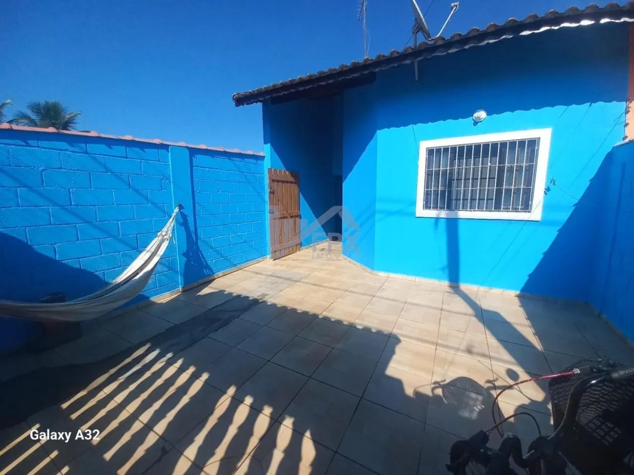 CASA GEMINADA EM ITNHAÉM-SP LOCALIZADA NO JARDIM ITAPEL