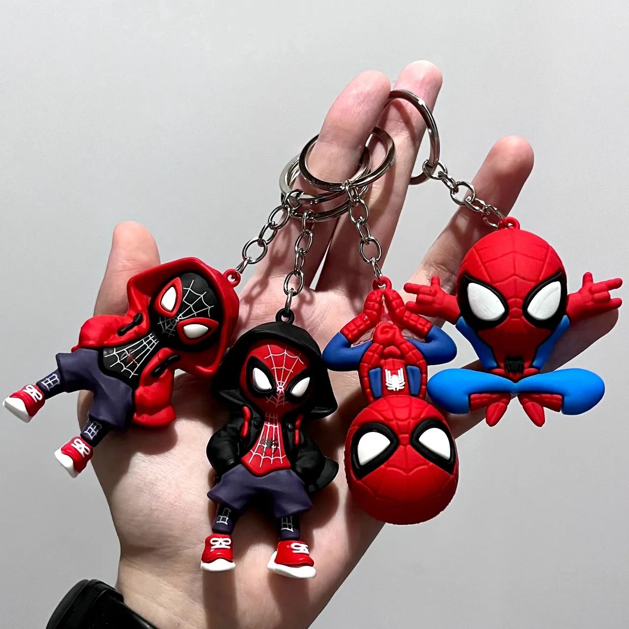 Chaveiro Homem Aranha 18,00 cada - Hobbies e coleções - Autran